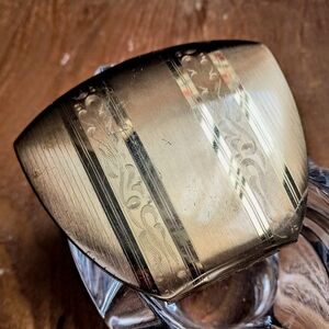 *RARE* Elgin American 1950s Gold Engraved Powder Compact